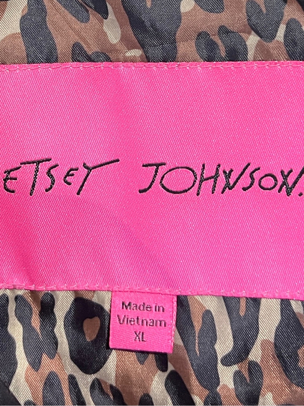 Betsey Johnson Black Trench Coat with Ruffled Collar - Picture 3 of 4